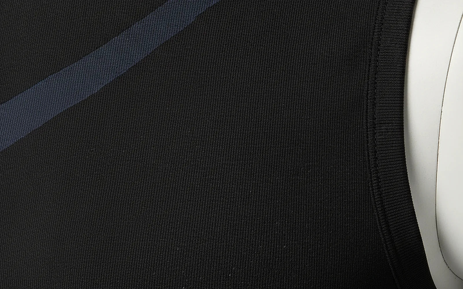 Camisilla 04_specs_macro